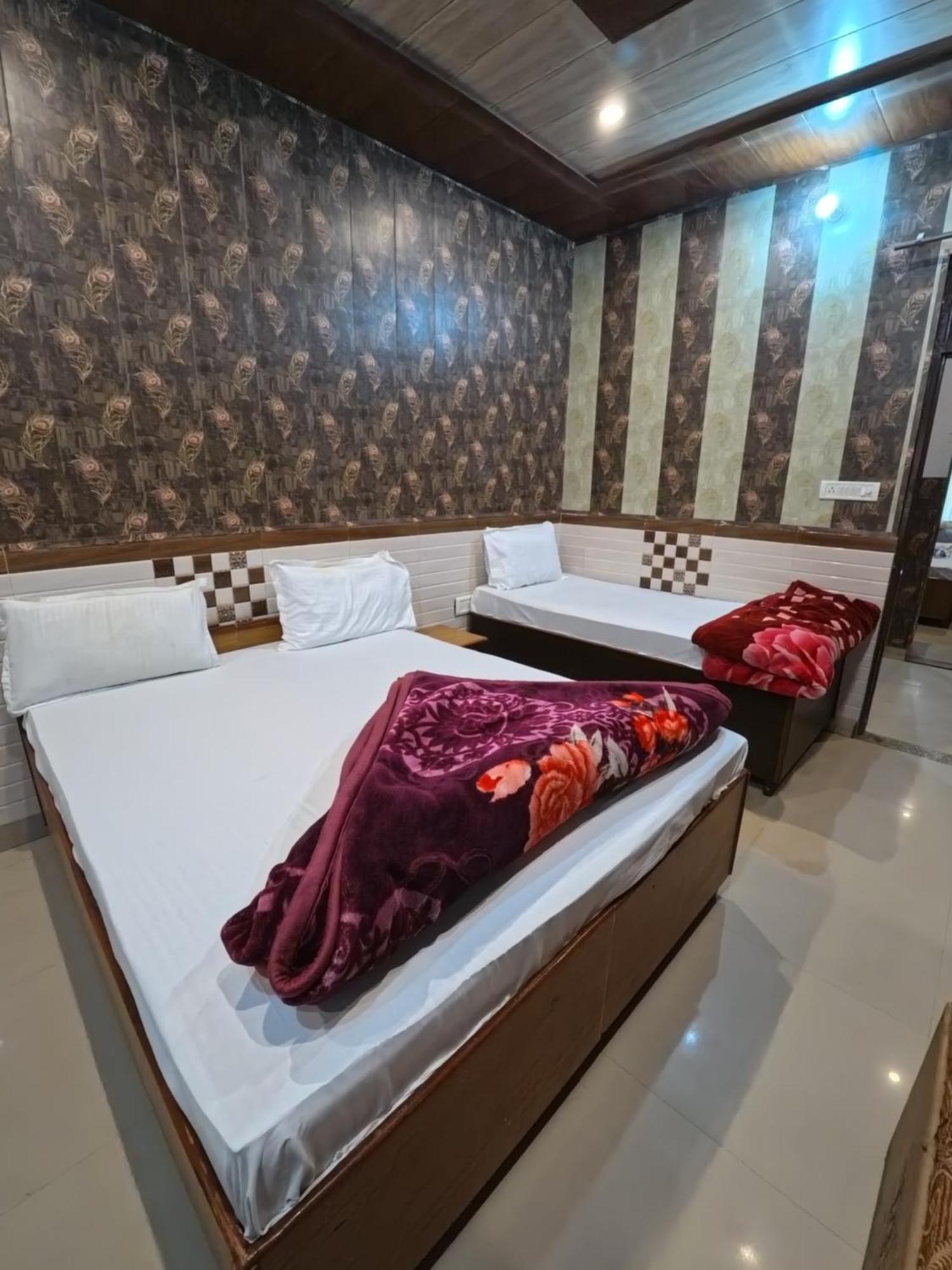 Hotel Aapno Shyam And Restaurant Khatu Exterior photo